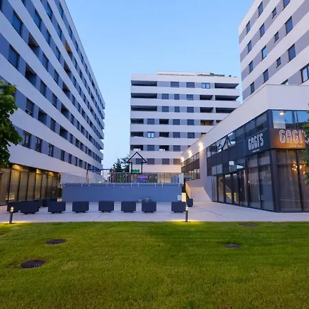 Apartament Mb Luxury *